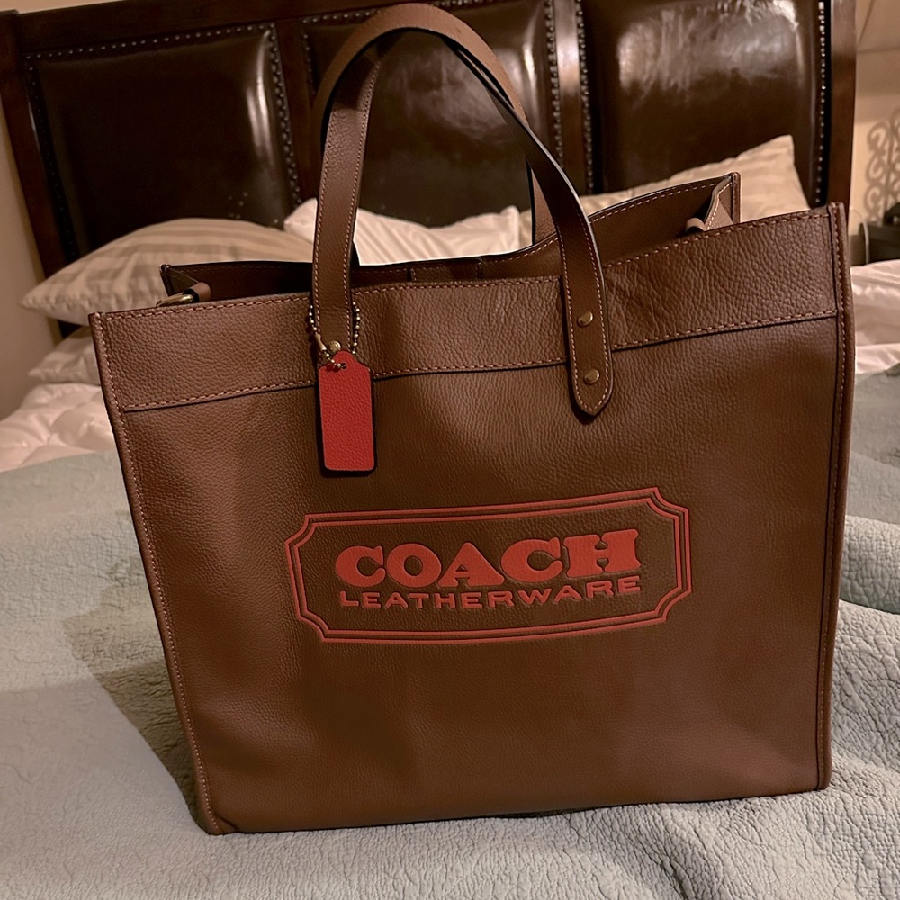 Coach Field Tote 40